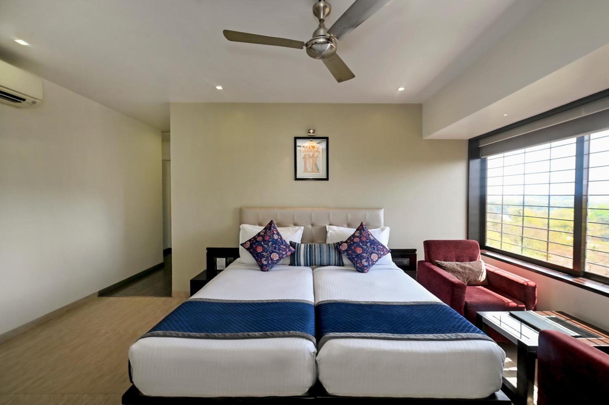 Hotel Le Grande - Mumbai International Airport מראה חיצוני תמונה