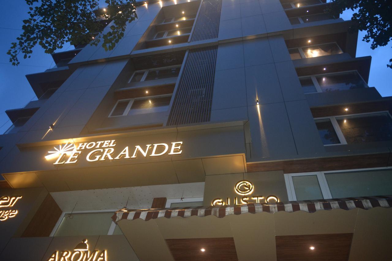 Hotel Le Grande - Mumbai International Airport מראה חיצוני תמונה