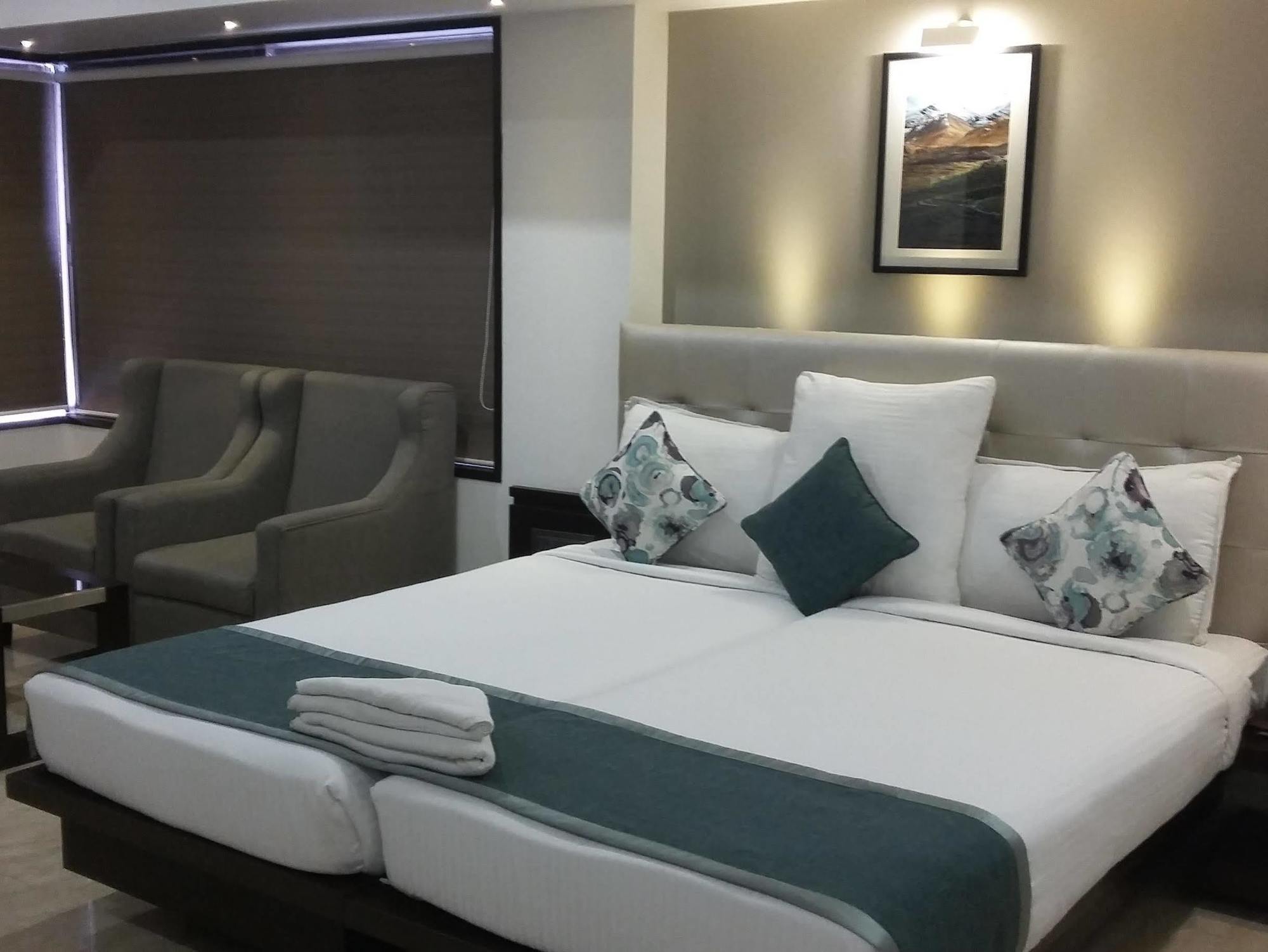 Hotel Le Grande - Mumbai International Airport מראה חיצוני תמונה